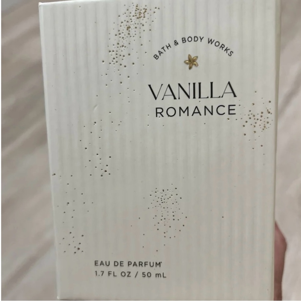 Bath & Body Works VANILLA ROMANCE Perfume (FULL SIZE)